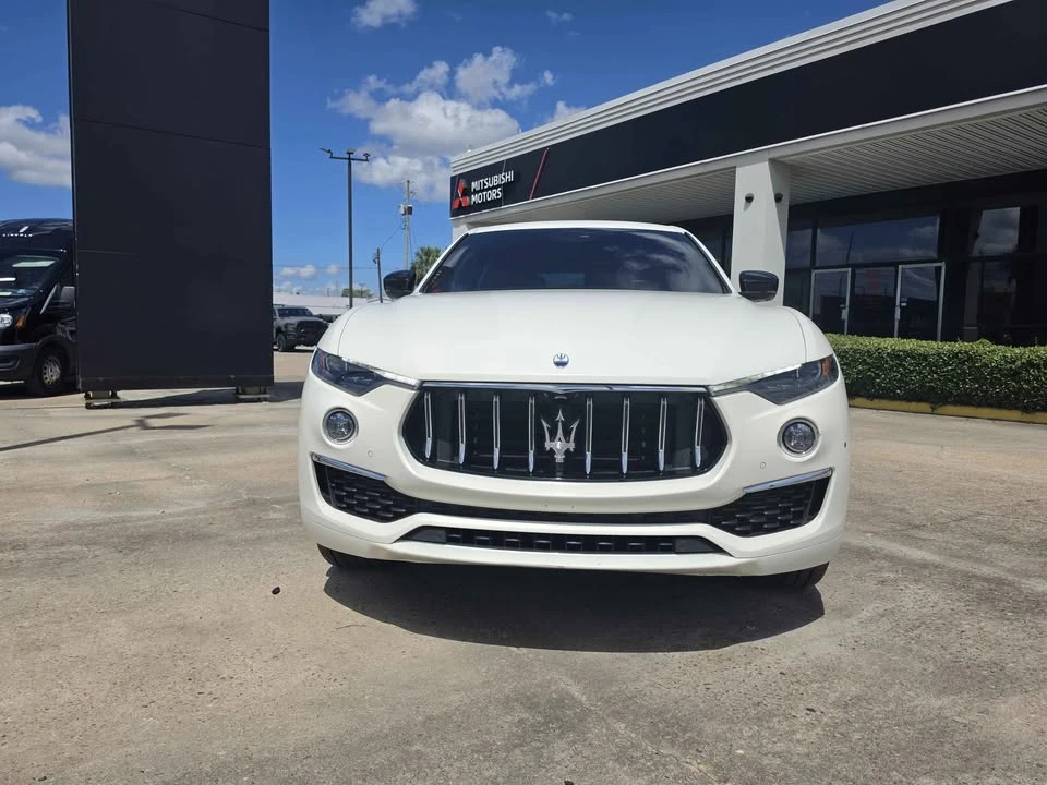 2022 Maserati Levante Modena - Image 2 of 11