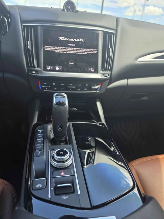 2022 Maserati Levante Modena - Image 10 of 11