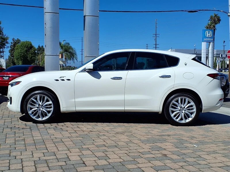 2022 Maserati Levante Modena - Image 2 of 20