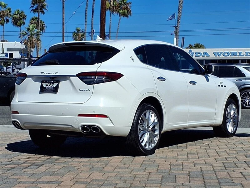 2022 Maserati Levante Modena - Image 5 of 20