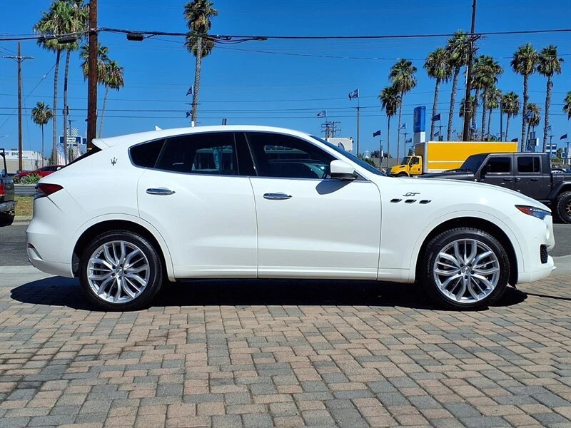 2022 Maserati Levante Modena - Image 6 of 20