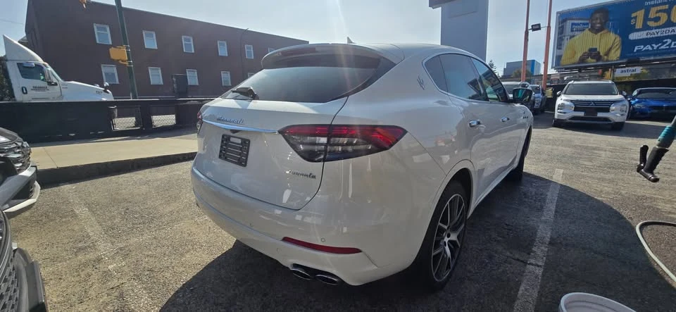 2022 Maserati Levante Modena - Image 5 of 11