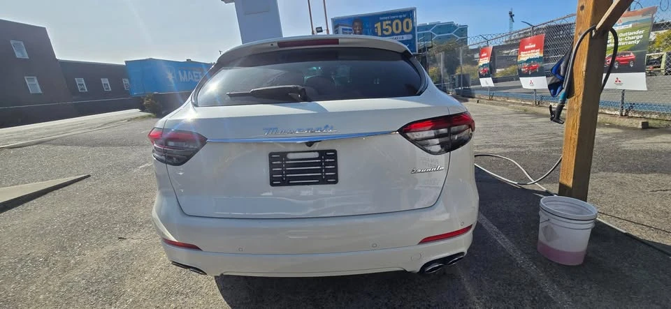2022 Maserati Levante Modena - Image 6 of 11