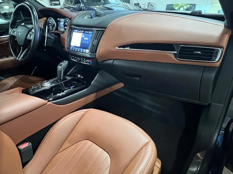 2022 Maserati Levante Modena - Image 12 of 19