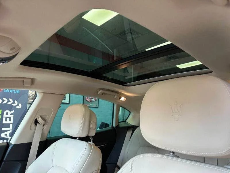 2022 Maserati Levante Modena - Image 10 of 20