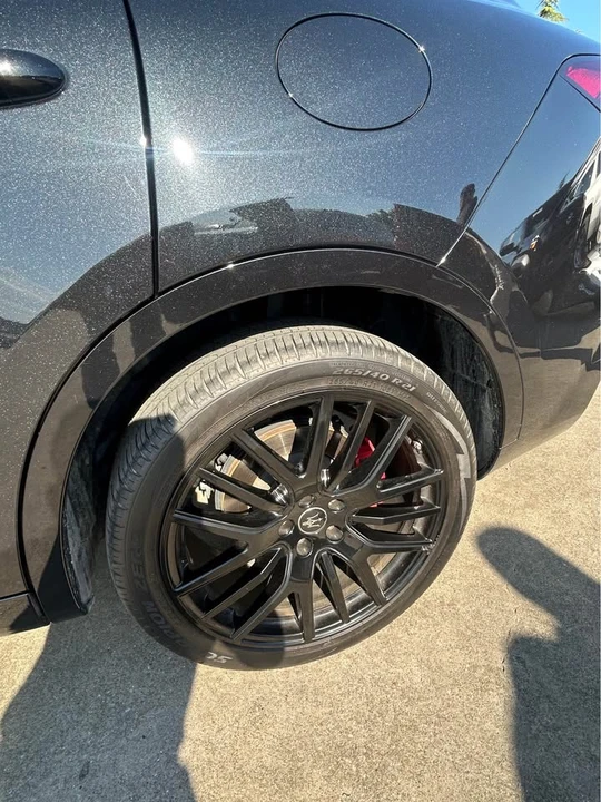 2022 Maserati Levante - Image 10 of 11
