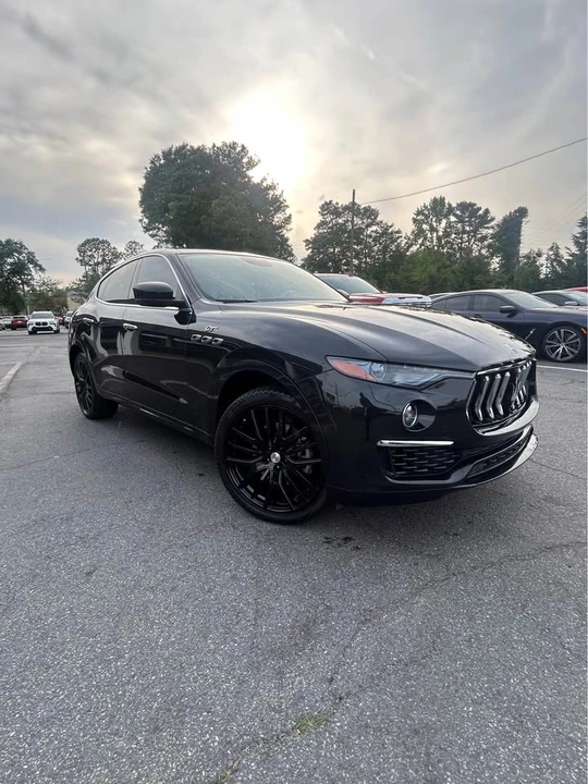 2022 Maserati Levante - Image 4 of 16