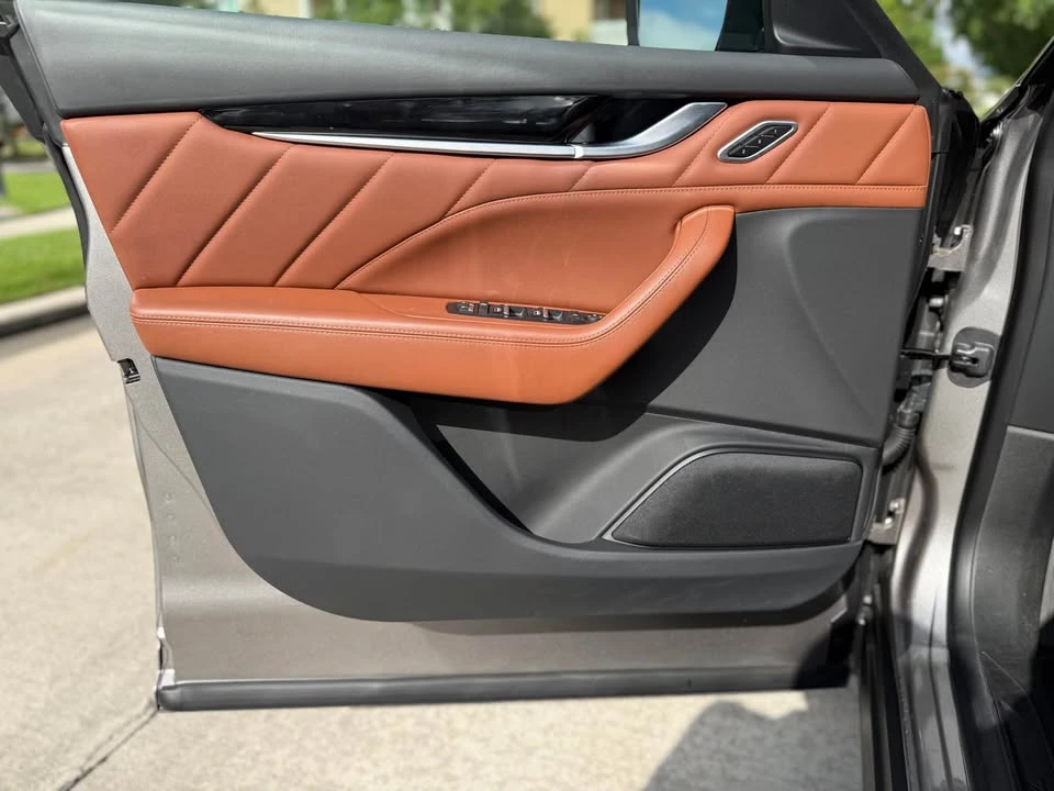 2022 Maserati Levante - Image 10 of 20