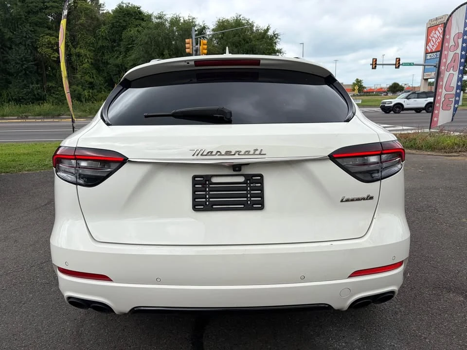 2022 Maserati Levante Modena - Image 5 of 20