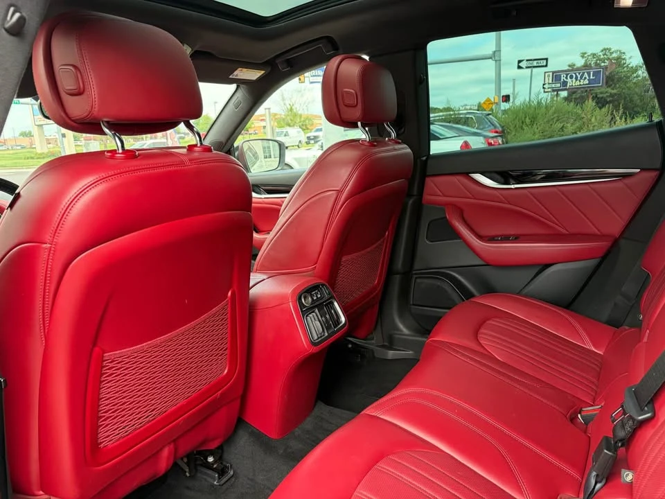 2022 Maserati Levante Modena - Image 12 of 20