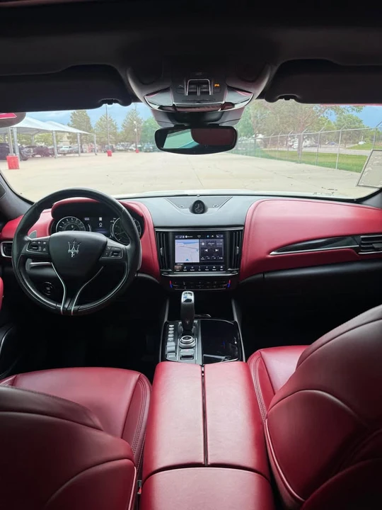 2022 Maserati Levante Modena - Image 10 of 18