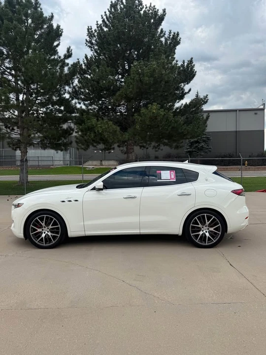 2022 Maserati Levante Modena - Image 3 of 18