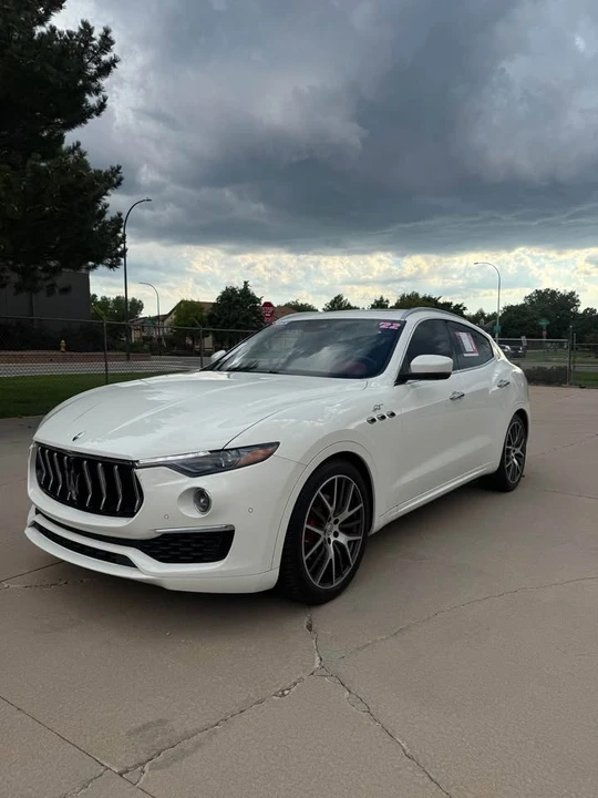 2022 Maserati Levante Modena - Image 2 of 18