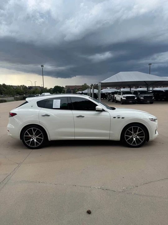 2022 Maserati Levante Modena - Image 7 of 18