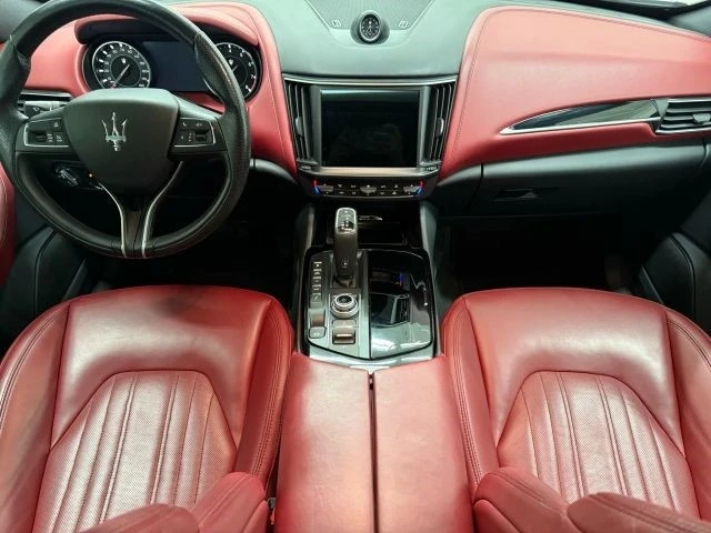 2022 Maserati Levante - Image 2 of 12