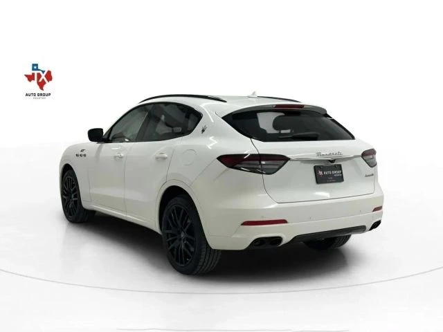 2022 Maserati Levante - Image 5 of 12