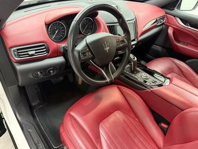 2022 Maserati Levante - Image 11 of 12