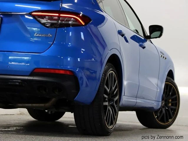2022 Maserati Levante - Image 8 of 21