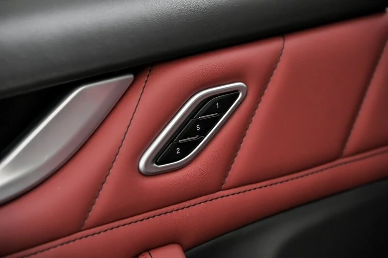 2022 Maserati Levante - Image 18 of 21
