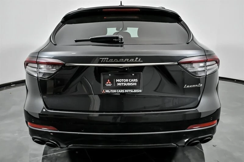 2022 Maserati Levante - Image 10 of 12