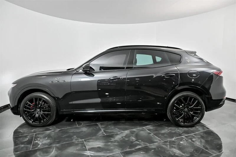 2022 Maserati Levante - Image 7 of 12