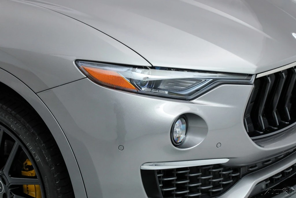 2022 Maserati Levante - Image 9 of 21