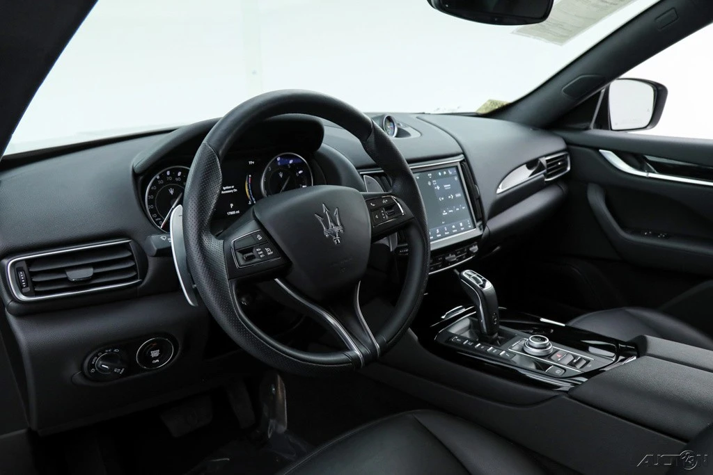 2022 Maserati Levante - Image 16 of 21