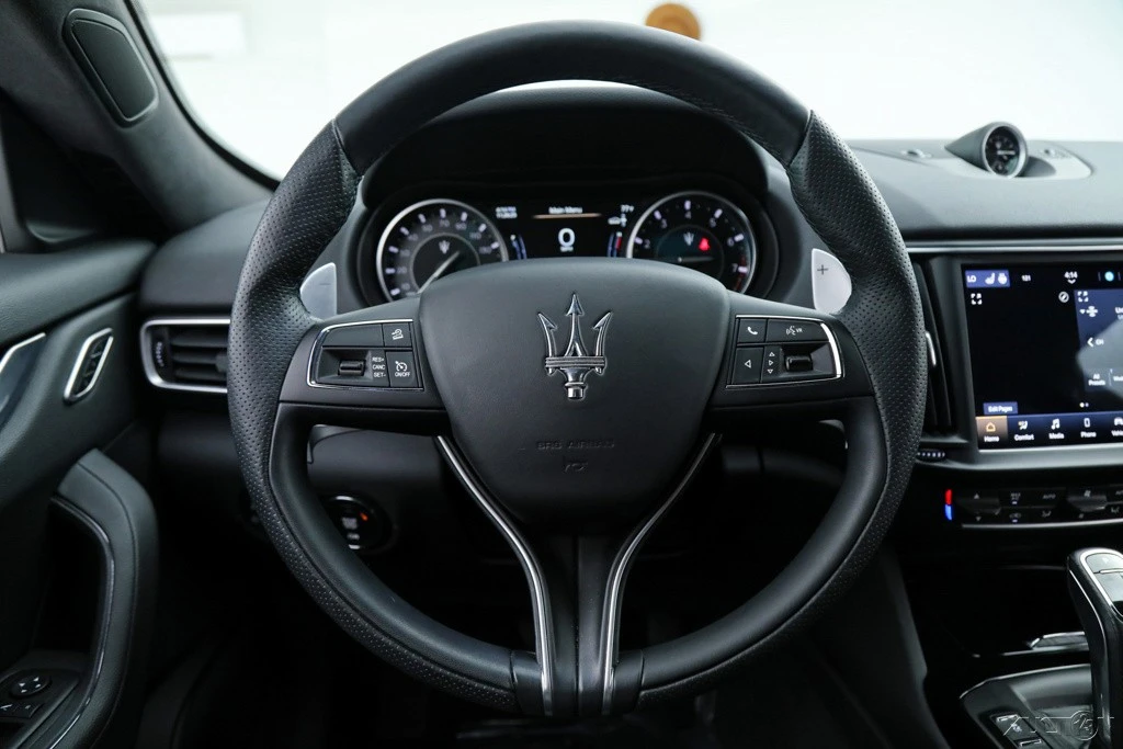 2022 Maserati Levante - Image 18 of 21