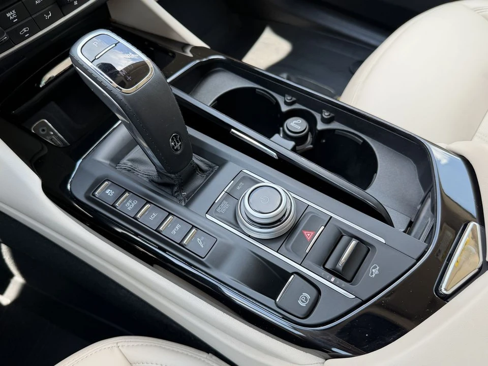 2022 Maserati Levante Modena - Image 29 of 31