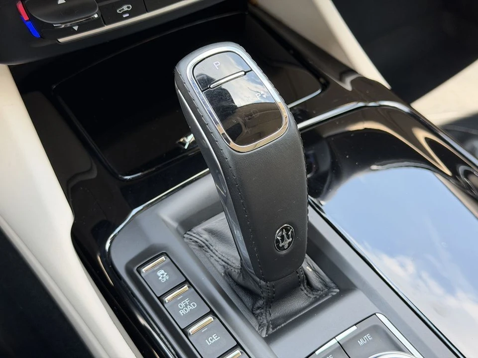 2022 Maserati Levante Modena - Image 28 of 31