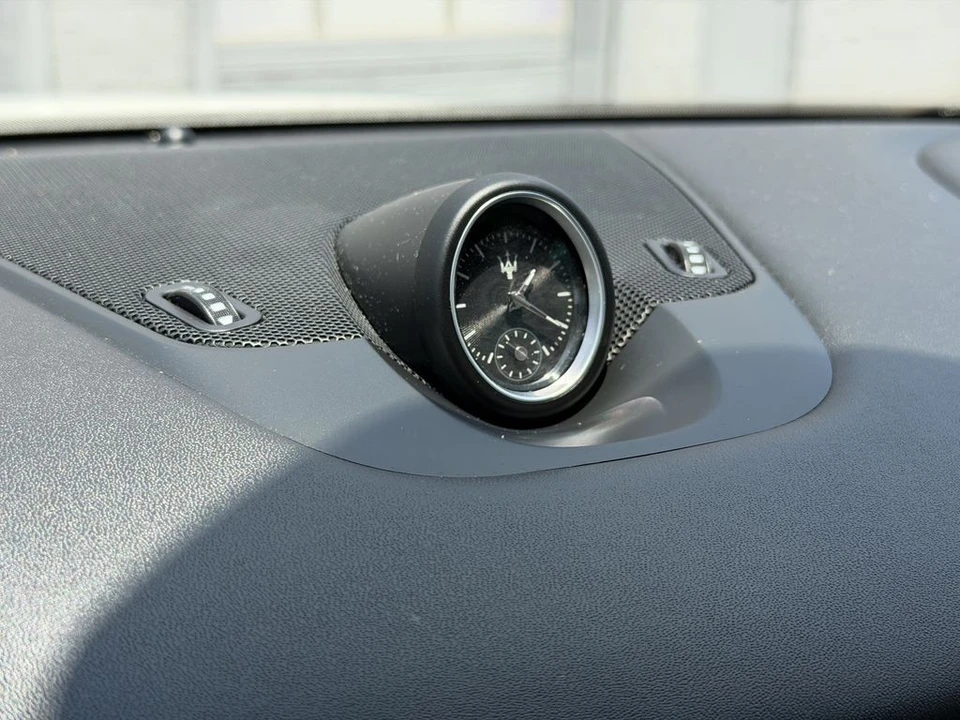 2022 Maserati Levante Modena - Image 22 of 31