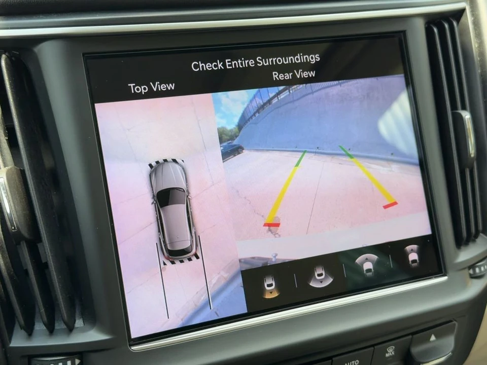 2022 Maserati Levante Modena - Image 24 of 31
