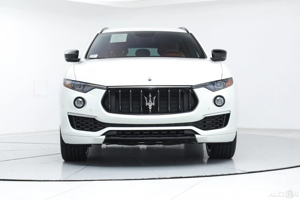2022 Maserati Levante - Image 8 of 21