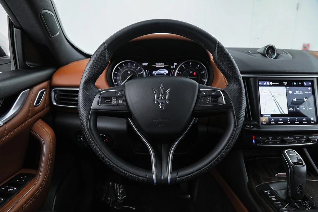 2022 Maserati Levante - Image 17 of 21