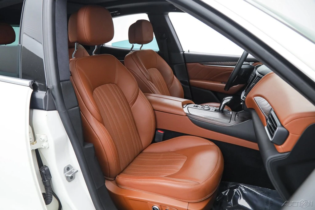 2022 Maserati Levante - Image 11 of 21