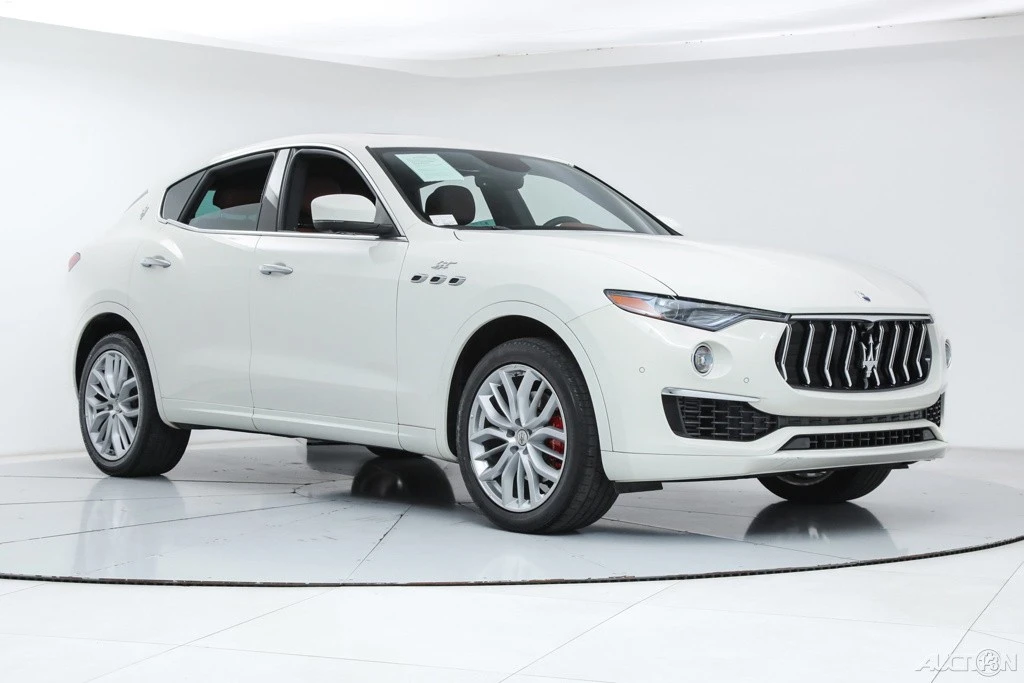 2022 Maserati Levante - Image 7 of 21