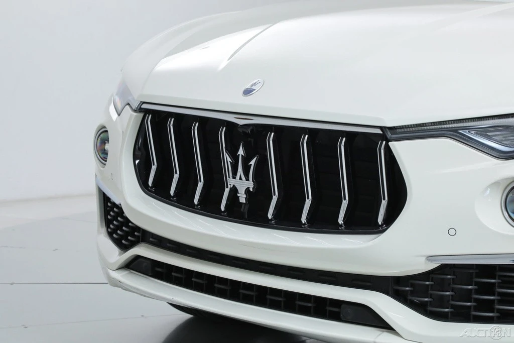 2022 Maserati Levante - Image 9 of 21
