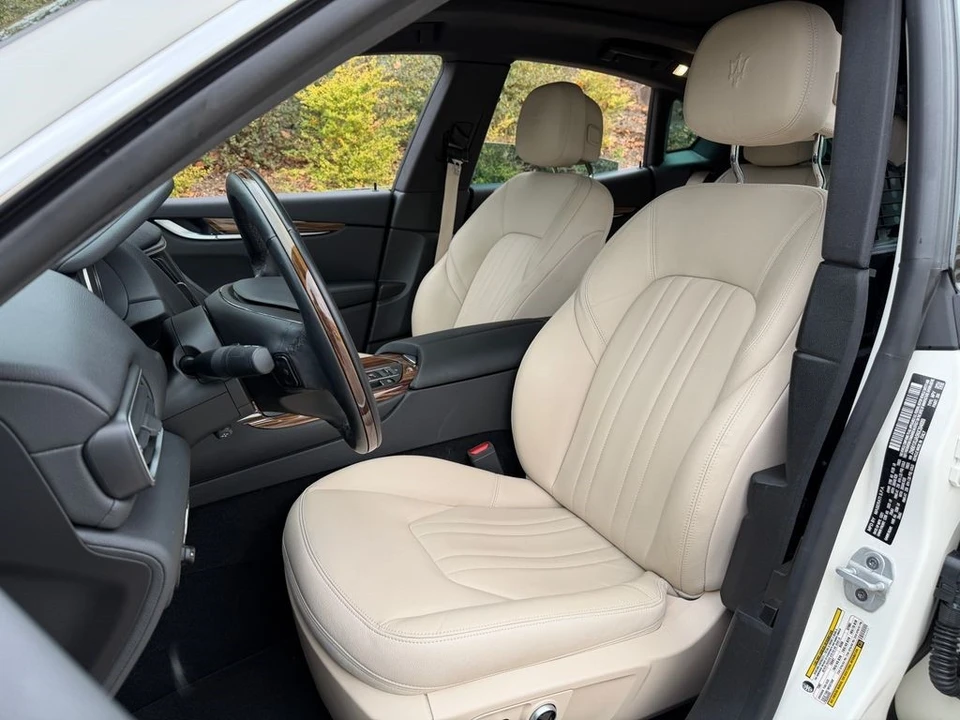 2022 Maserati Levante - Image 18 of 21