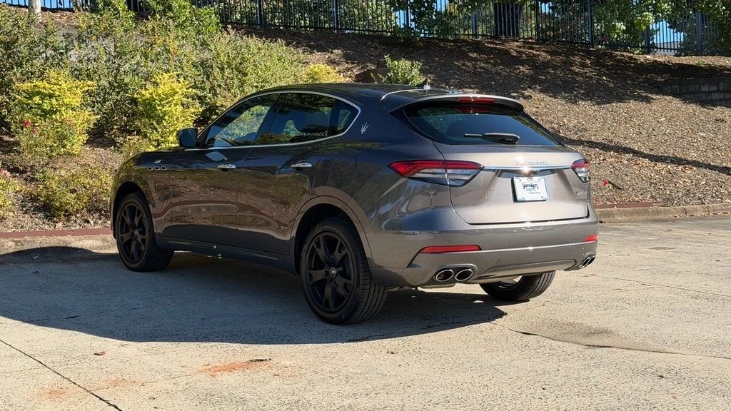 2022 Maserati Levante - Image 3 of 21