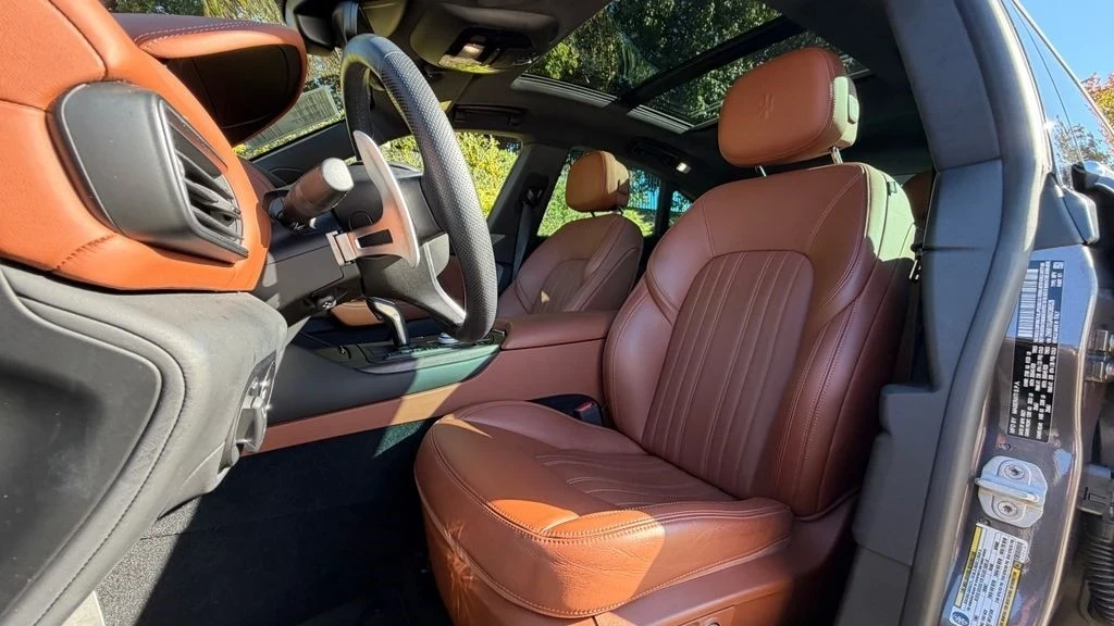 2022 Maserati Levante - Image 15 of 21
