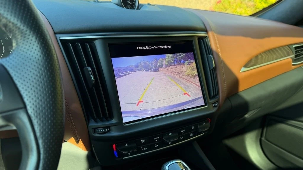 2022 Maserati Levante - Image 20 of 21