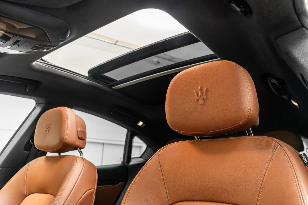 2022 Maserati Levante - Image 18 of 21