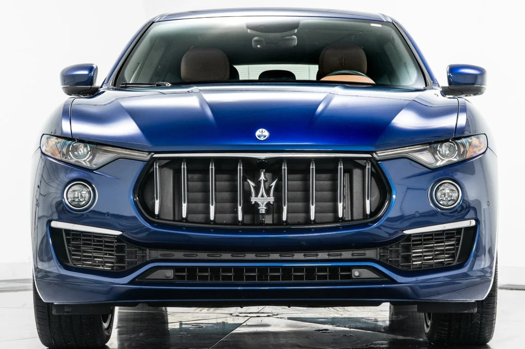 2022 Maserati Levante - Image 4 of 21