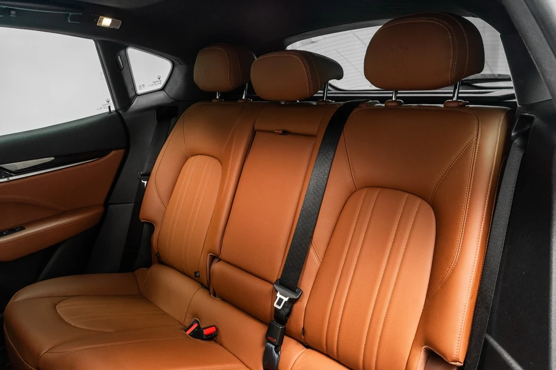 2022 Maserati Levante - Image 16 of 21