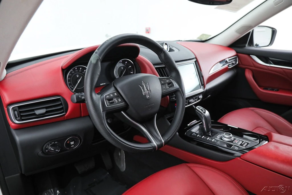 2022 Maserati Levante - Image 17 of 21