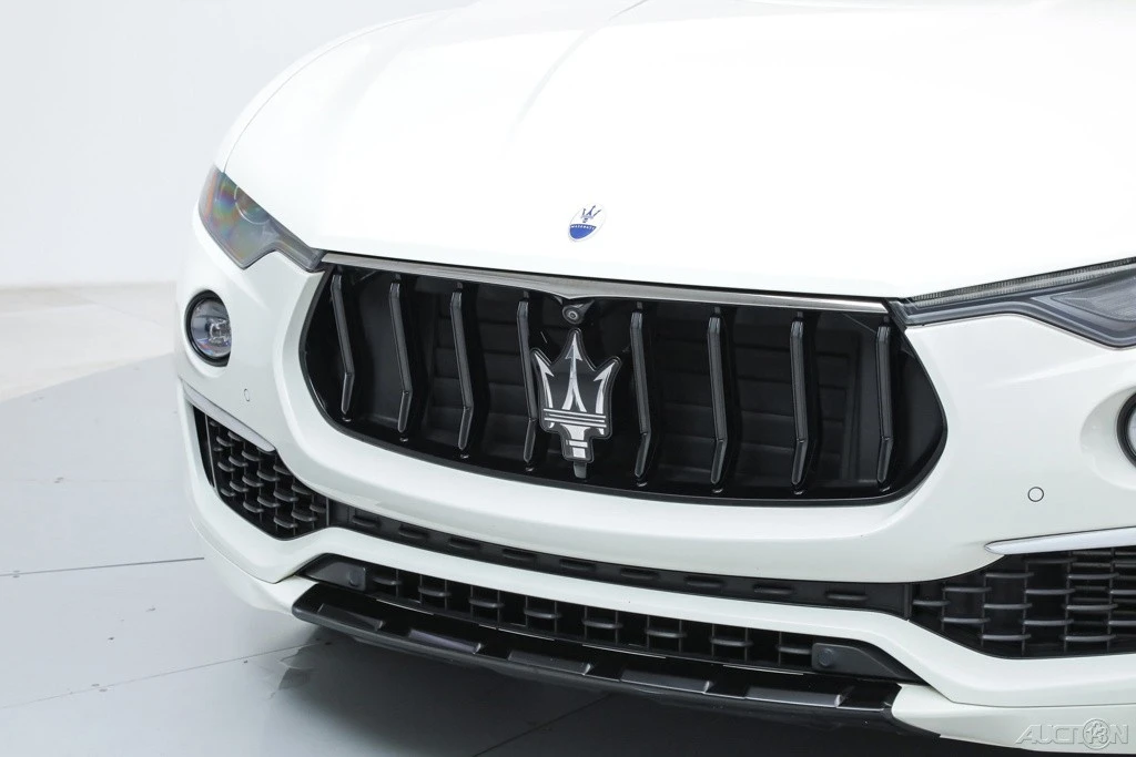 2022 Maserati Levante - Image 9 of 21