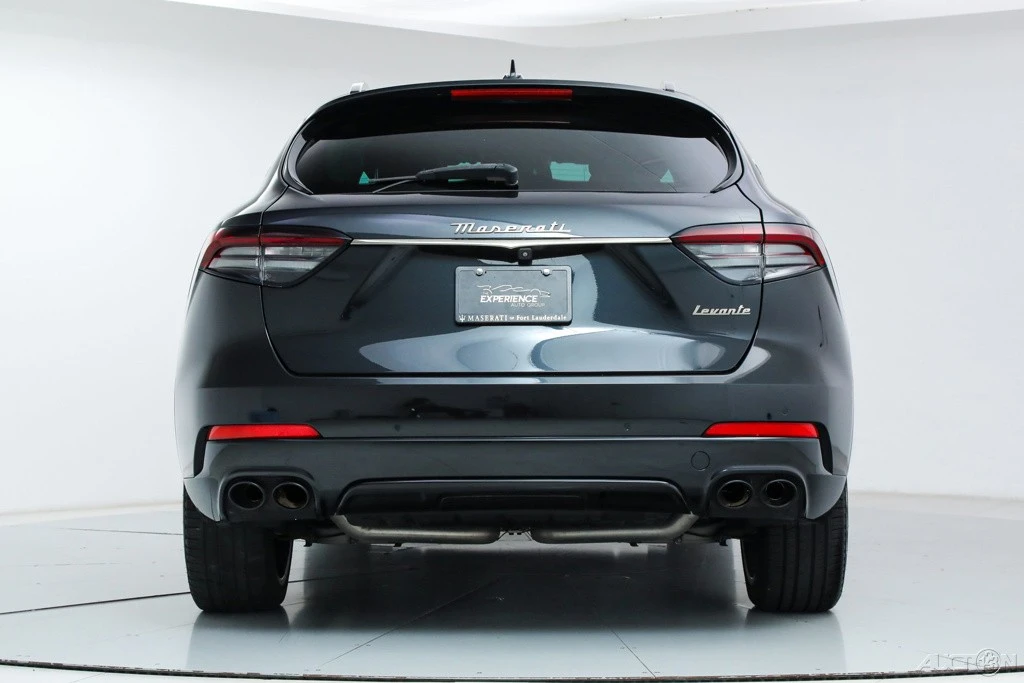 2022 Maserati Levante - Image 4 of 21
