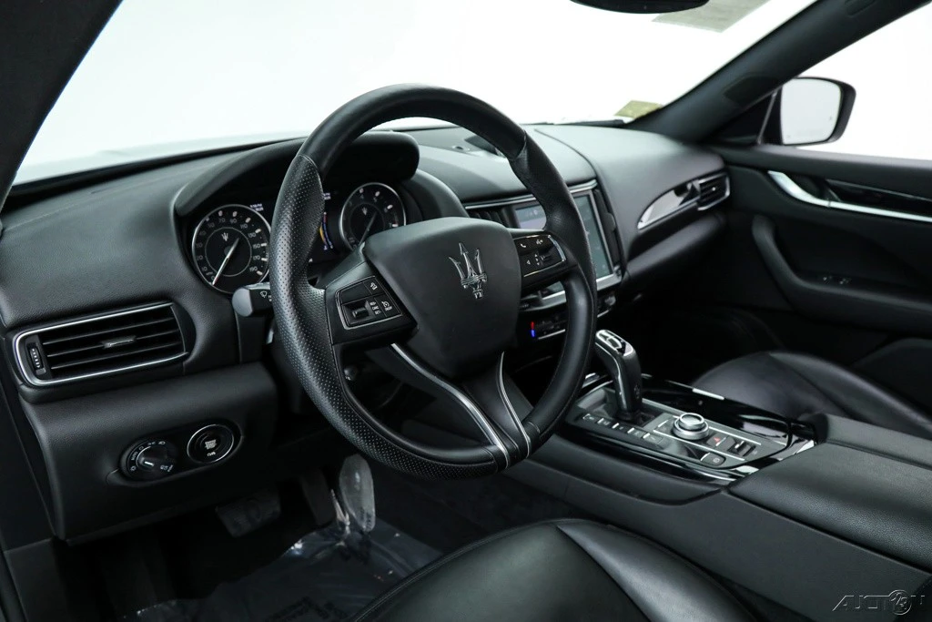 2022 Maserati Levante - Image 17 of 21