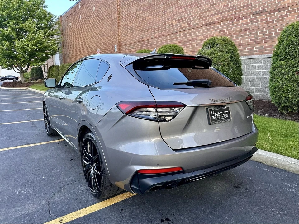 2022 Maserati Levante Modena - Image 6 of 31