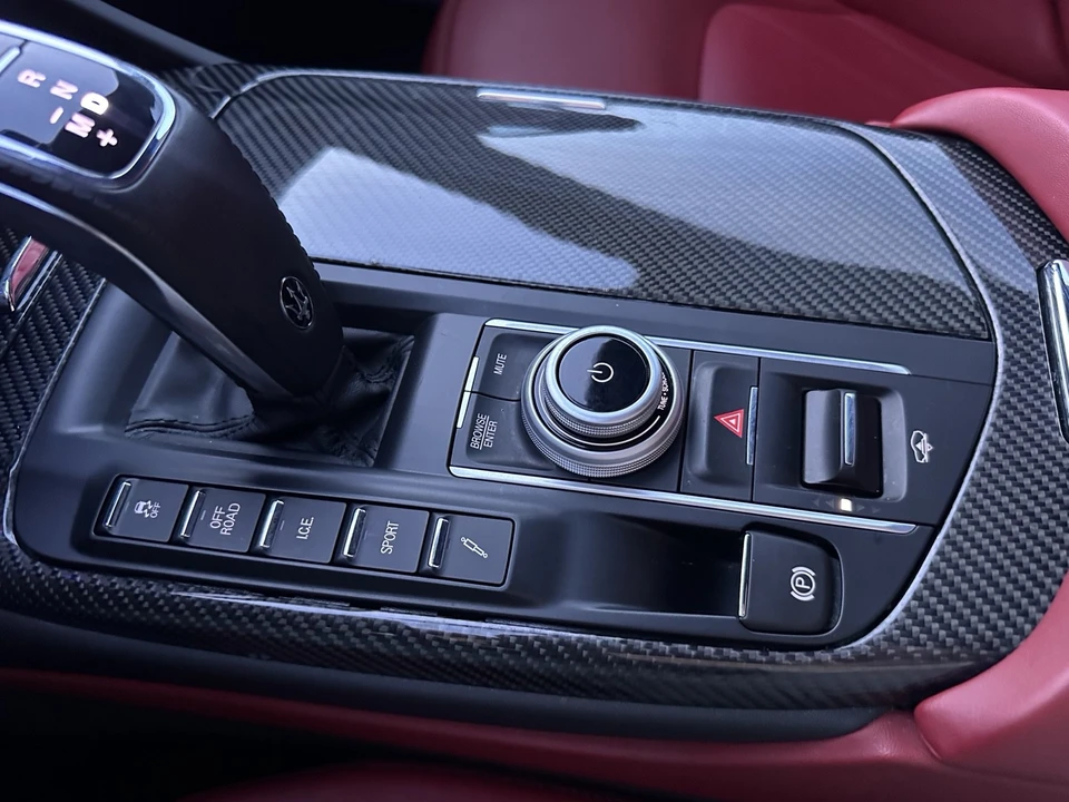 2022 Maserati Levante Modena - Image 20 of 31